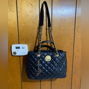 Black Craft quilted purse